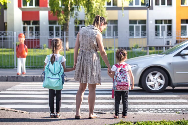 Aprender, pero no solo: los padres buscan que el colegio de sus hijos tenga una educación emocional y más conectada con la realidad