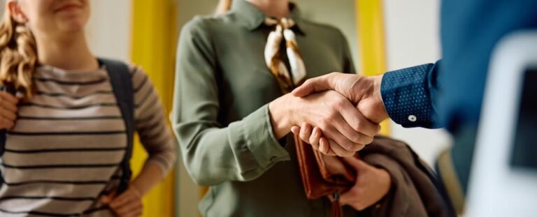 Los niños prosperan cuando los maestros y los padres actúan como aliados